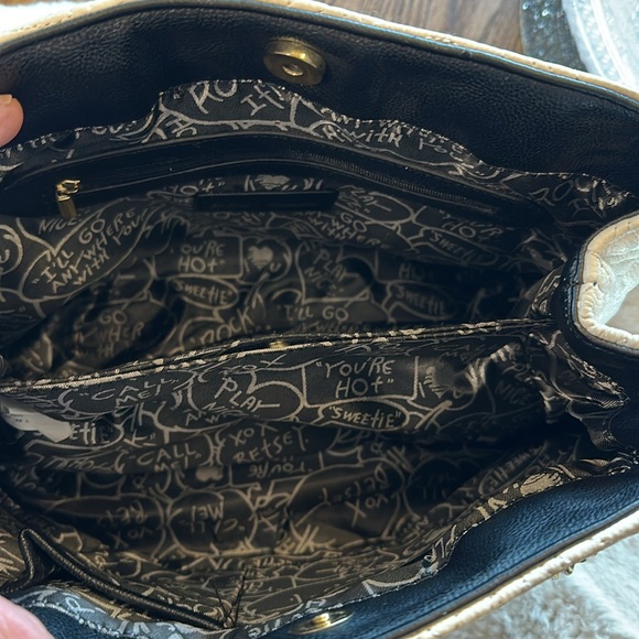 Betsey Johnson purse - Picture 8 of 15